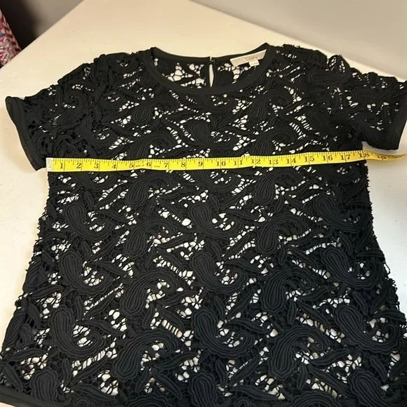 Ann Taylor Loft Black Crochet Short Sleeve Minimalist Top XS - Picture 6 of 10